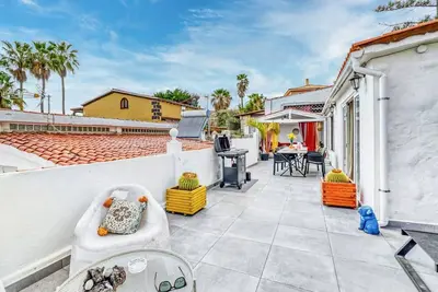 Image de Family Villa w/ Grill • Terrace • Pool • Hot Tub