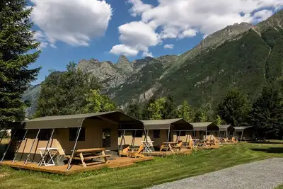 Image de Tente Safari glamping Verney 6 personnes