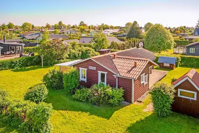 Image de Sommerhus 200m fra vandet med solnedgang og badebro