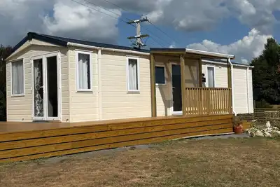 Image de Serenity at the edge of the lake