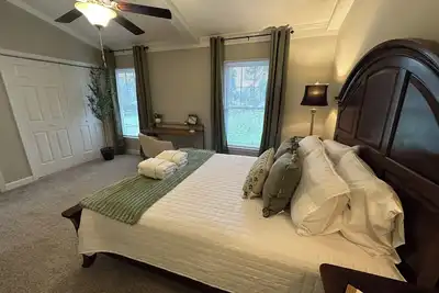 Image de Excellent Masters Location! Just Added! ! Discounts!