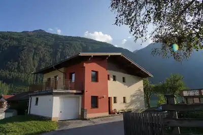Image de Apartment with terrace for mountain enthusiasts