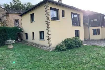 Image de Cosy country side property with three cottages and covered swimming pool