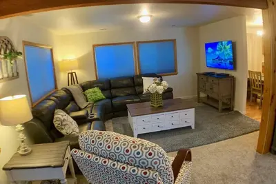 Image de Cozy Cascade Retreat