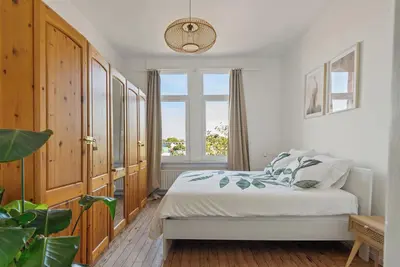Image de 19th Century Apartment Near Berchem Station