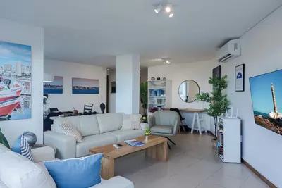 Image de Península Frente al Mar, Piscina, Gym, 4 TVs, Parking, Patio y Jardín Privados