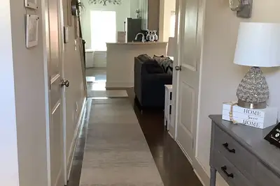 Image de Superb 2-bedroom townhome Modern, Spacious and Charming in Auburn!