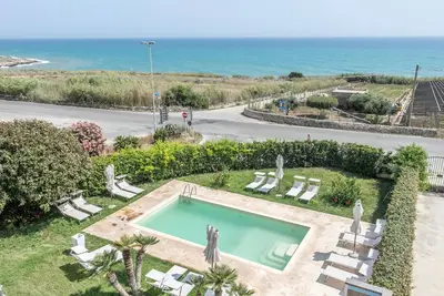 Image de Magnifique appartement à Scicli avec vue sur la mer.