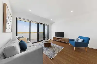 Image de Stylish New Apt near Westfields with Parking