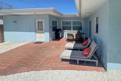 Image de Fun in the Sun: Largo Home < 1 Mi to Beach Access!