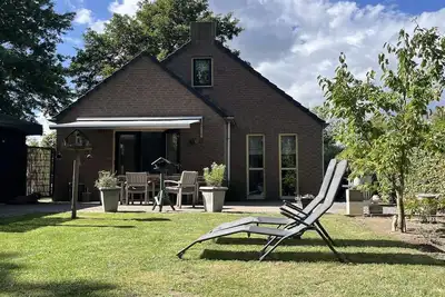 Image de Bungalow confortable en forêt pour 6 personnes
