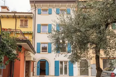 Image de Confortable appartement pour 5 personnes avec climatisation, Wifi et patio