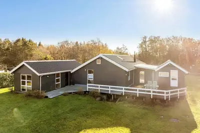 Image de Lovely holiday home in scenic surroundings only 300 meters from the Fjord.