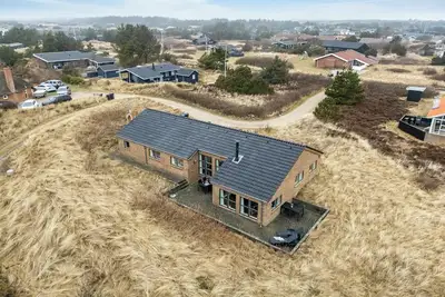 Image de Lovely holiday home with hot tub and sauna near Søndervig