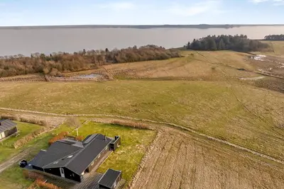 Image de Holiday home with fjord view, wilderness bath and hot tub