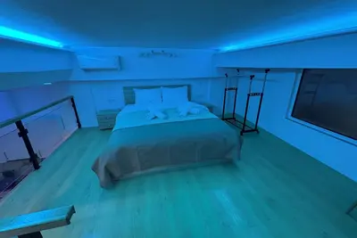 Image de Modern Athens Loft • 160m from Metro • 3 min from Piraeus Port • 6 Guests