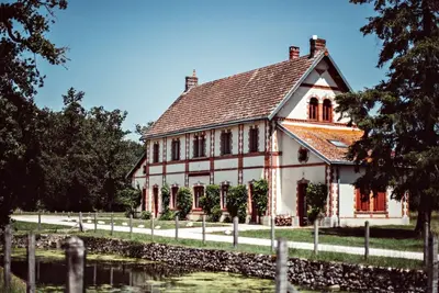 Image de Le Séchoir - Domaine de La Trigalière avec piscine partagée