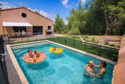 Image de La Maison du Grand Chêne - Piscine & paisible