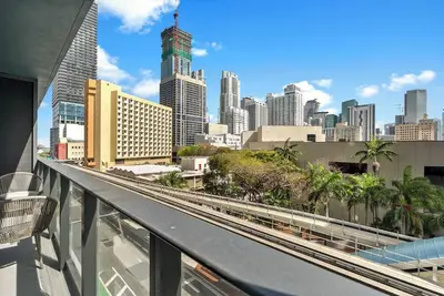 Image de Prime Location Condo | Close to Kaseya Center