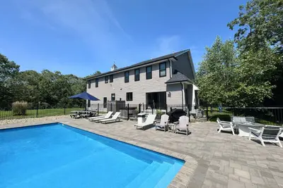 Image de Upscale Beach Retreat w Pool, Half Mile to Beach!