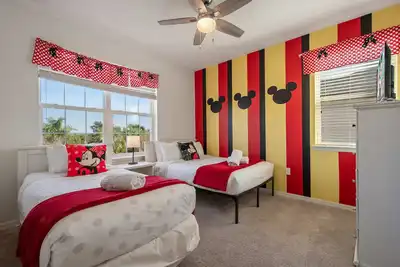 Image de Solara Resort 674 - Neuf Chambres Villa, Couchages 21