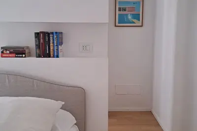 Image de Tolstoy Suite - 2 bedrooms apartment - Elegance in Tortona District