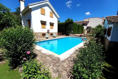 Image de Maison de campagne « El Refugio De Goriz » avec vue sur la montagne, Wi-Fi et climatisation