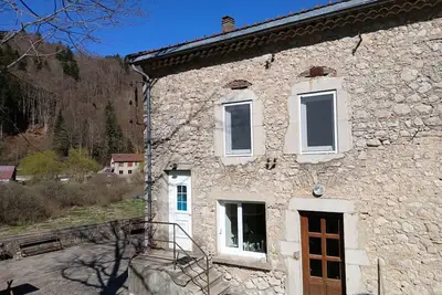 Image de Appartement « Dans un hameau du Vercors » avec terrasse partagée et Wi-Fi