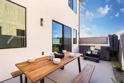 Image de Sleeps 26, Hot Tub, Outdoor Lounge Area, Near Zion