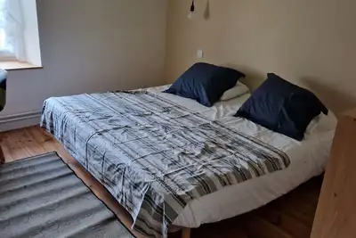 Image de Chambres d’hôtes « Chambres À L’étage » avec terrasse, jardin partagés et Wi-Fi