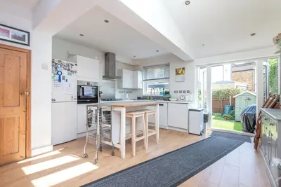 Image de Charming 2bdr Terraced House with Garden Wimbledon