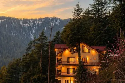 Image de Scenic Hilltop Villa | Private, Peaceful & Family Friendly
