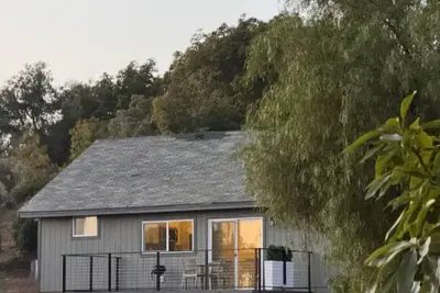 Image de Lilac Cottage on 20 Acre Avocado Farm