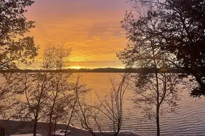 Image de Sunset Cabin 4-bedroom cabin in adorable Dassel perfect for relaxing getaways