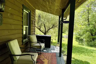 Image de Waterfront, Fabulous 3-bedroom house with creek views in charming Catskill