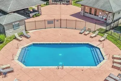 Image de • Bressingham Place • Prime Location • Pool