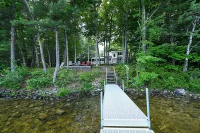Image de Beautiful 5 bedroom home on Sebago Lake in Raymond Maine