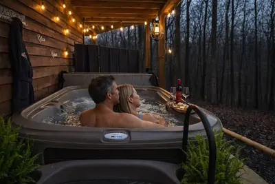 Image de *New*Ellijay Retreat | Hot Tub • Pets Free • River