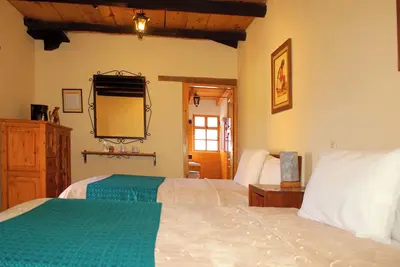 Image de Room Cuxtitali Hotel Adobe and Teja in picturesque neighborhood of San Cristobal