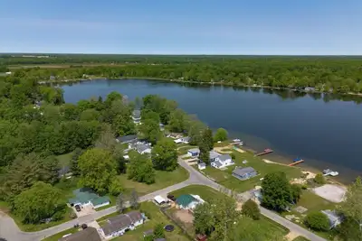 Image de Lakeside Retreat on South Scott Lake – Pet Friendly | Sleeps 8