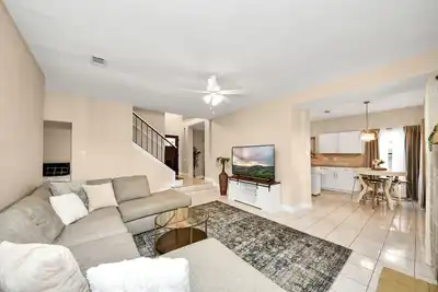 Image de Houston 4br Retreat | King Bed • Fast WiFi