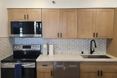Image de Waikiki Banyan with Free Parking & Washer/Dryer in Unit!