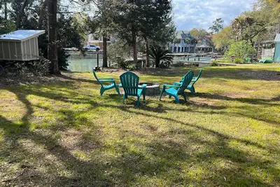 Adelaide\nCozy Creekside Cottage