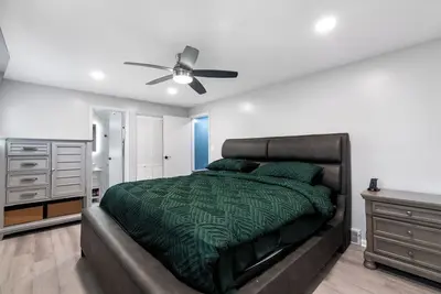 Image de Spacious 4-bedroom house in fantastic Pittsburgh with Ac.