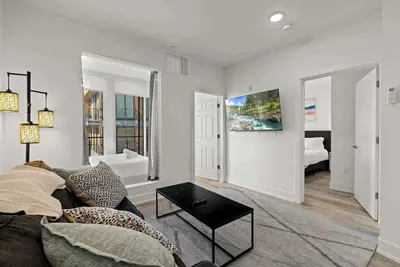 Image de Modern 2bd | Sleeps 6 | Northern Liberties