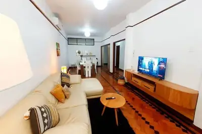 Image de 3br Executive Apartment in Polana with Park Views – Business & Long Stays