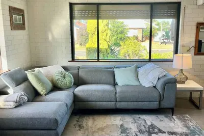 Image de Easy Stays on Askew