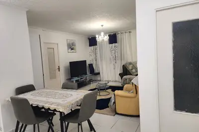 Image de Spacieux T4 lumineux avec 3 chambres–Calme, confort & accès rapide centre-ville