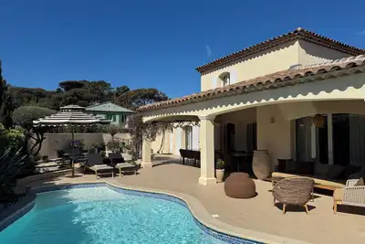 Image de Une villa 6 personnes avec piscine privé à 150 mètres de la plage la Nartelle!