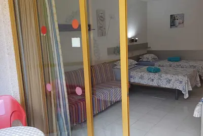 Image de Studio avec piscine proche de port aventura et à 200m de la plage